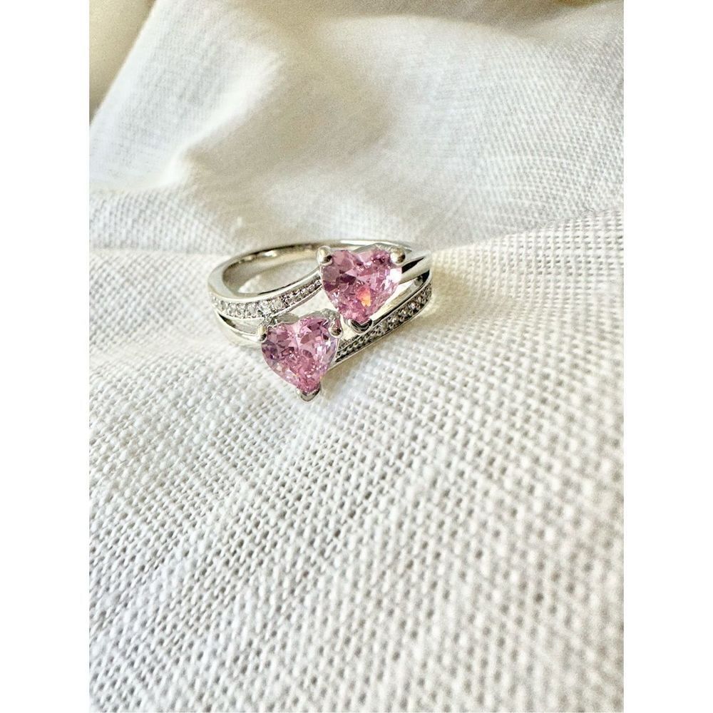 Double pink heart cubic zirconia ring